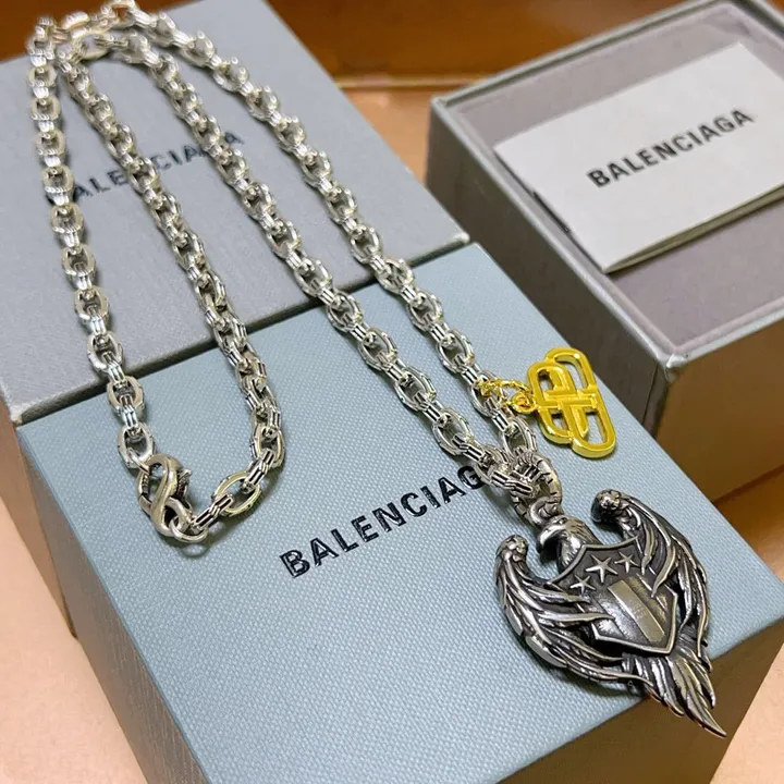 スーパーコピー バレンシアガ キーホルダー