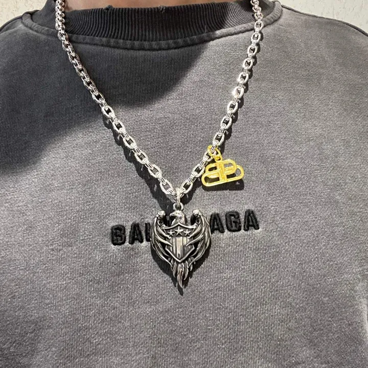 スーパーコピー バレンシアガ キーホルダー