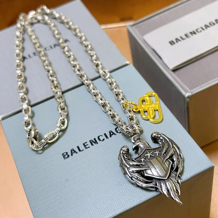 スーパーコピー バレンシアガ キーホルダー