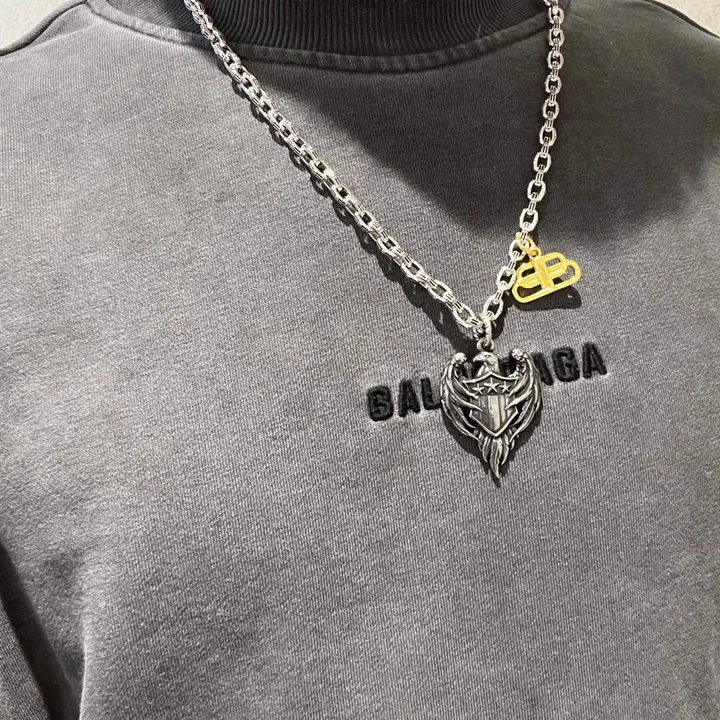 スーパーコピー バレンシアガ キーホルダー