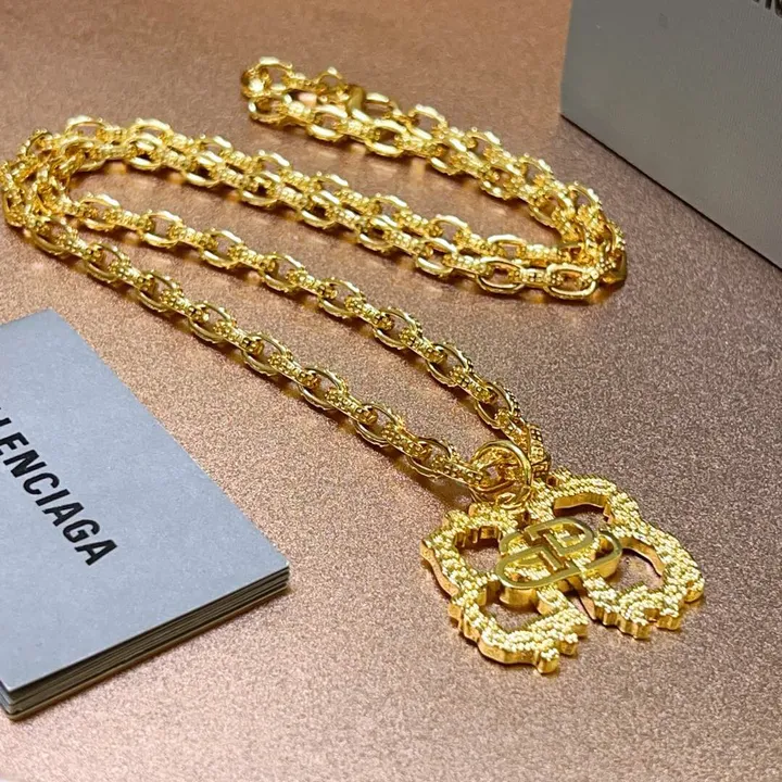 スーパーコピー バレンシアガ キーホルダー