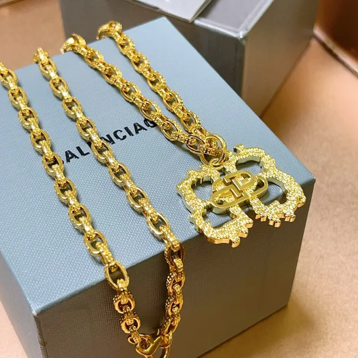 スーパーコピー バレンシアガ キーホルダー