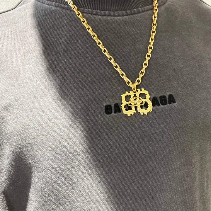 スーパーコピー バレンシアガ キーホルダー