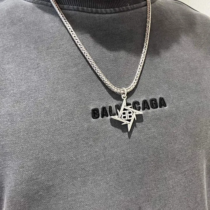 スーパーコピー バレンシアガ キーホルダー