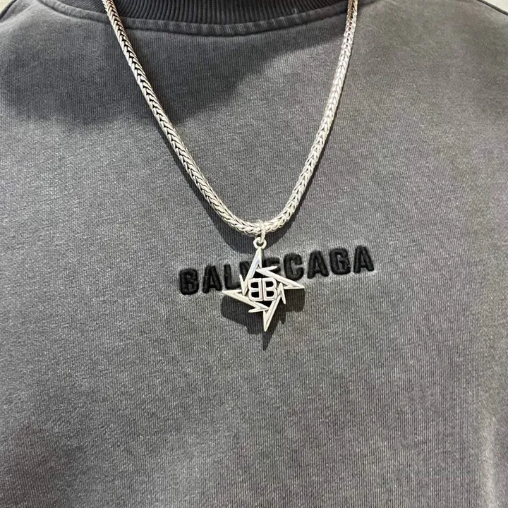 スーパーコピー バレンシアガ キーホルダー