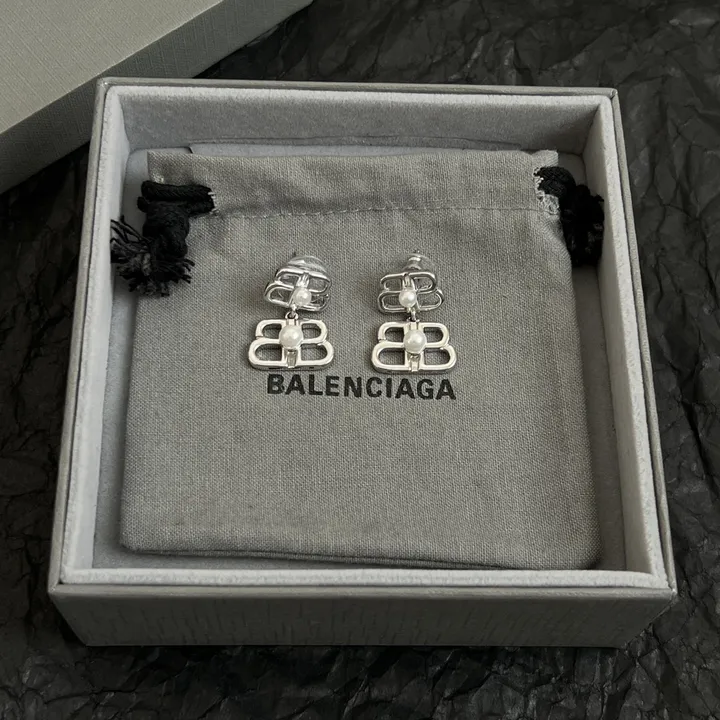 スーパーコピー バレンシアガ キーホルダー