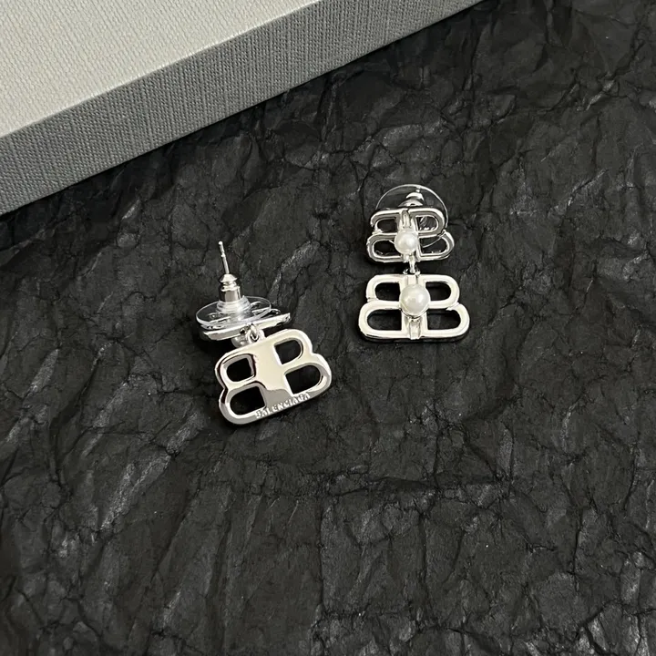 スーパーコピー バレンシアガ キーホルダー