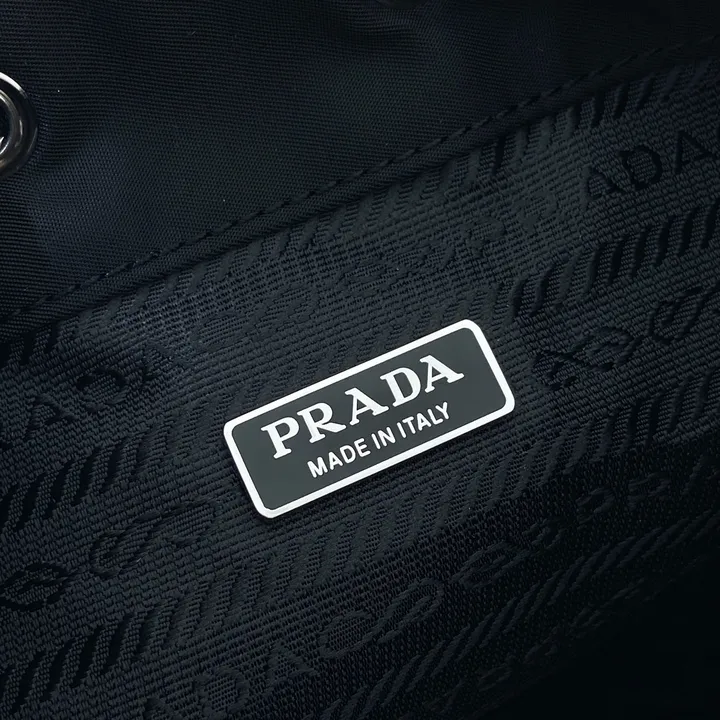 スーパーコピー バレンシアガ キーホルダー