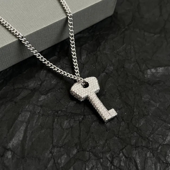 スーパーコピー バレンシアガ キーホルダー