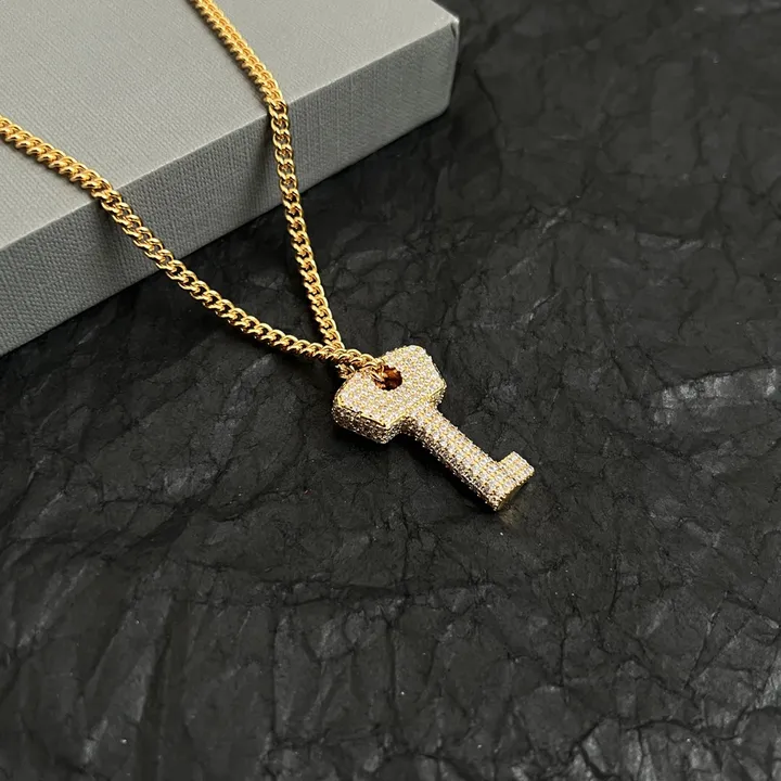 スーパーコピー バレンシアガ キーホルダー