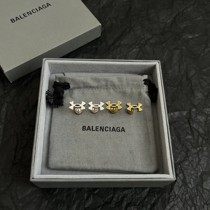 スーパーコピー バレンシアガ キーホルダー