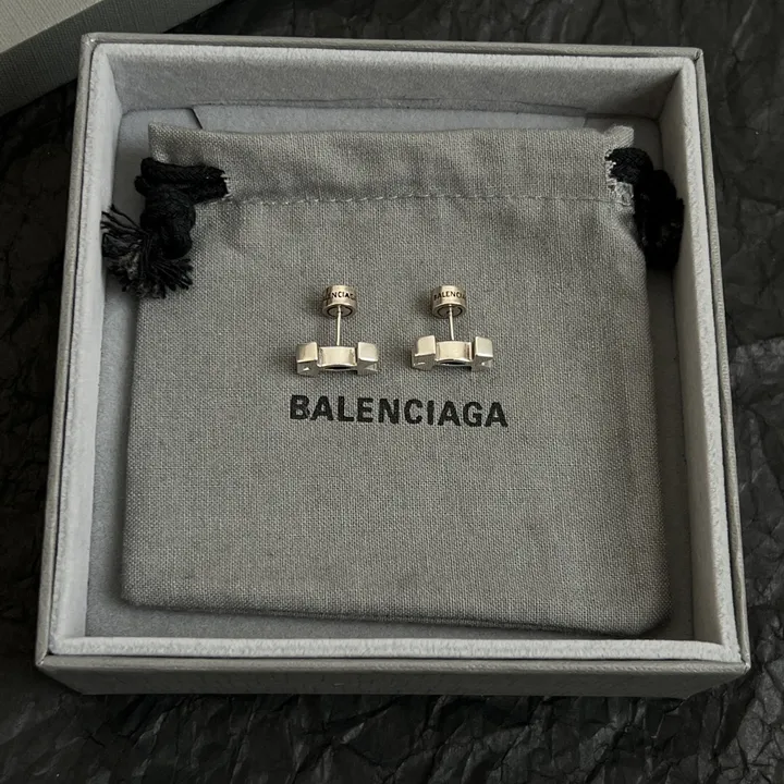 スーパーコピー バレンシアガ キーホルダー