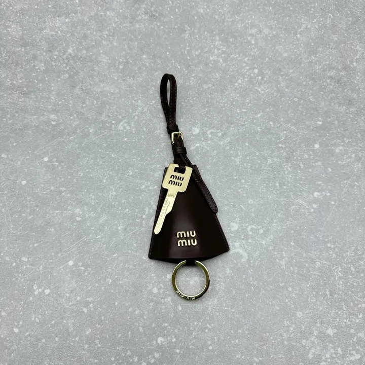 スーパーコピー ミュウミュウ キーホルダー