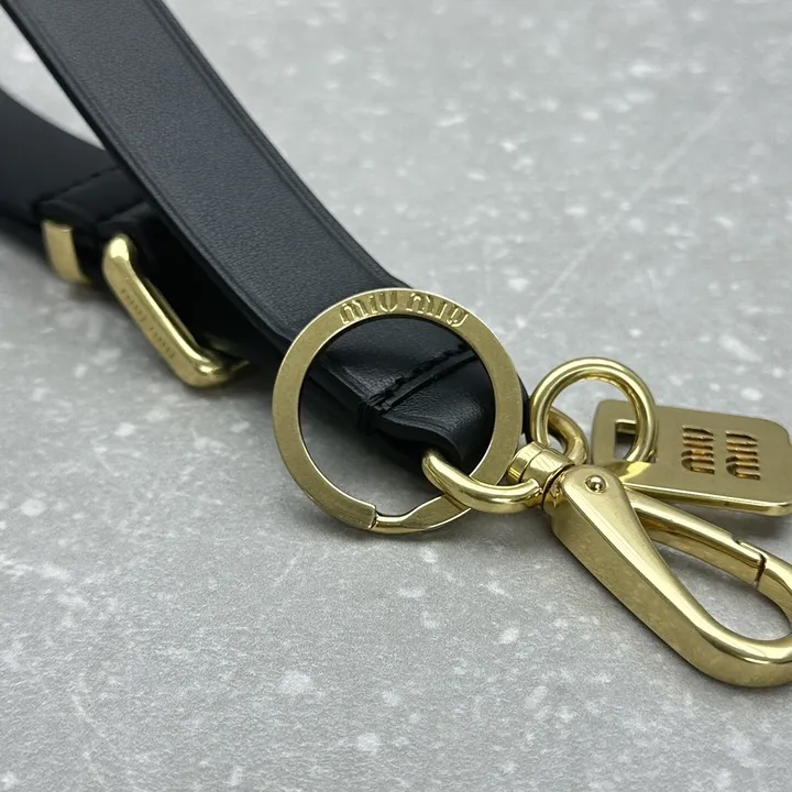 スーパーコピー ミュウミュウ キーホルダー