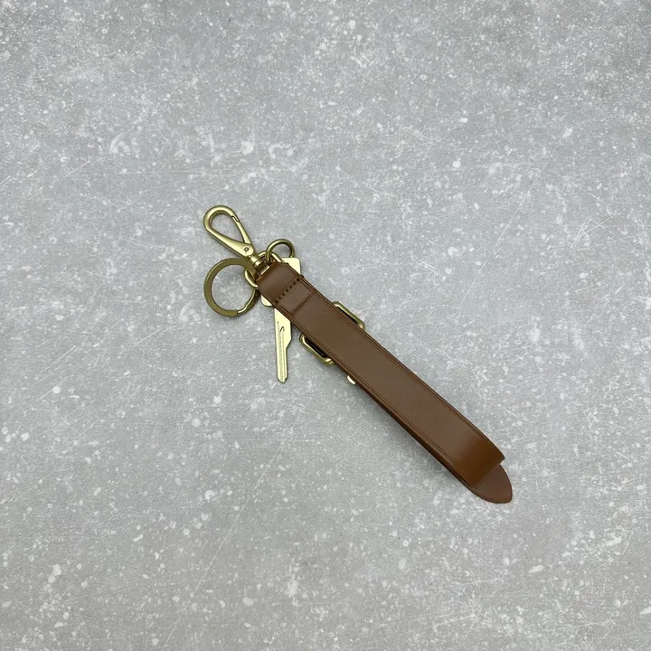 スーパーコピー ミュウミュウ キーホルダー