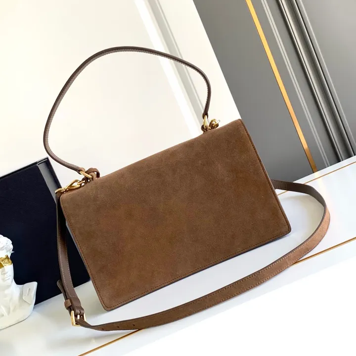 スーパーコピー バレンシアガ キーホルダー