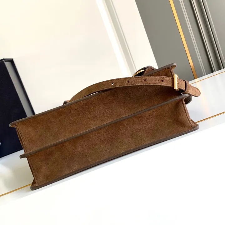 スーパーコピー バレンシアガ キーホルダー