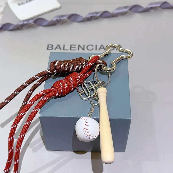 スーパーコピー バレンシアガ キーホルダー