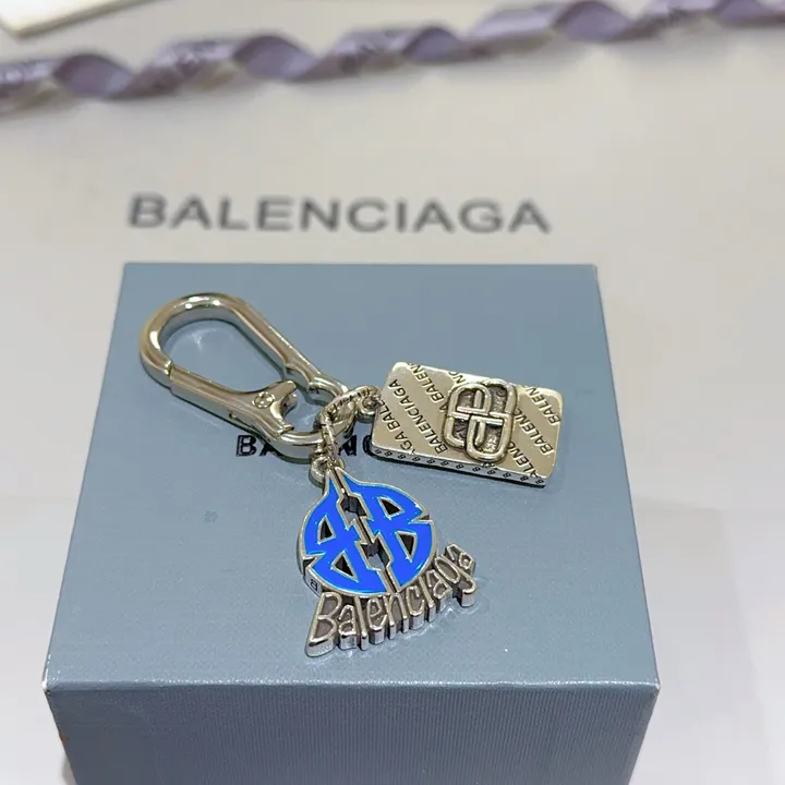 スーパーコピー バレンシアガ キーホルダー