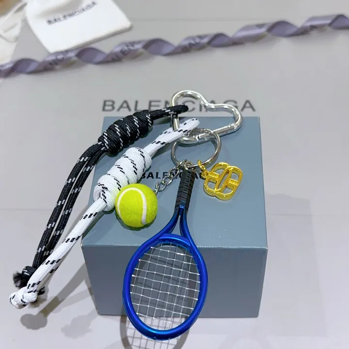 スーパーコピー バレンシアガ キーホルダー