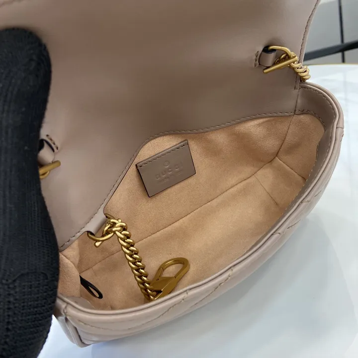 スーパーコピー ルイヴィトン キーホルダー