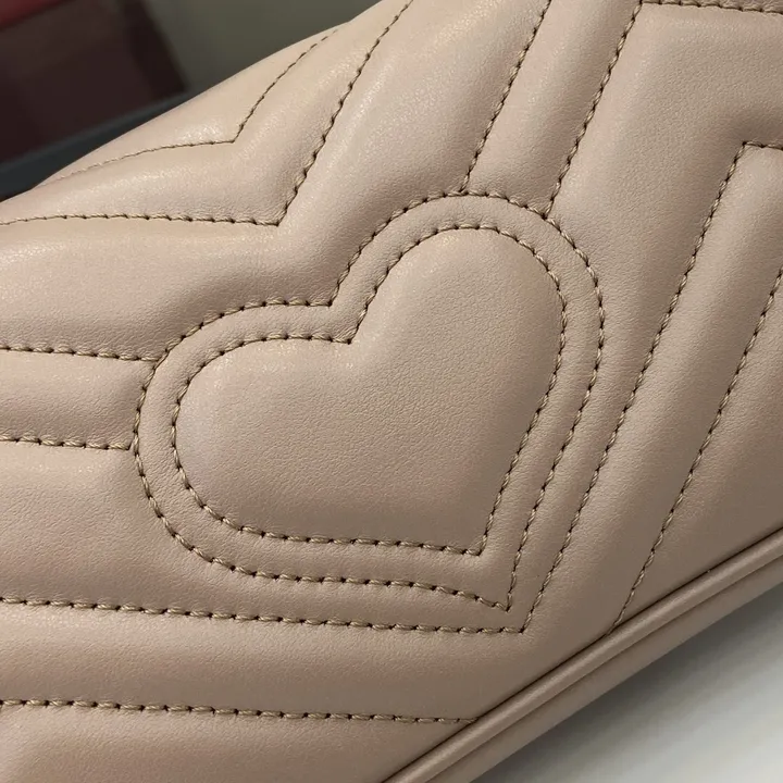 スーパーコピー ルイヴィトン キーホルダー