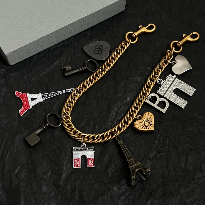 スーパーコピー バレンシアガ キーホルダー