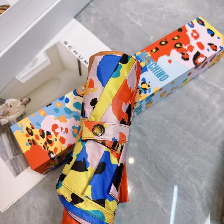 スーパーコピー カウズ 傘