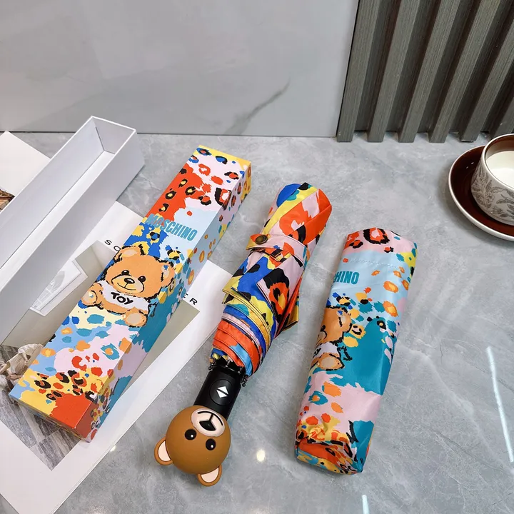 スーパーコピー カウズ 傘