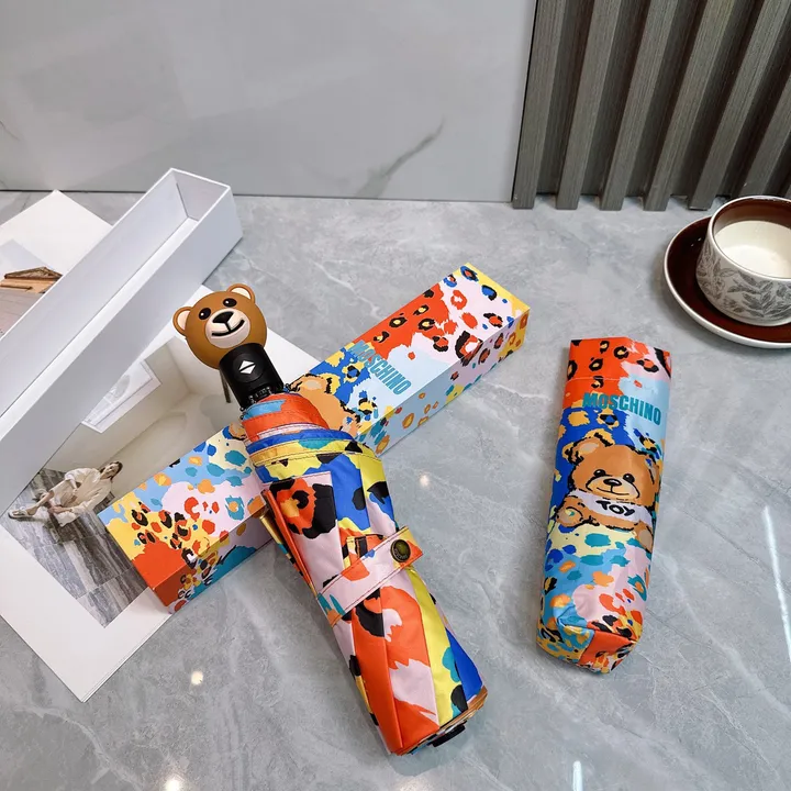 スーパーコピー カウズ 傘