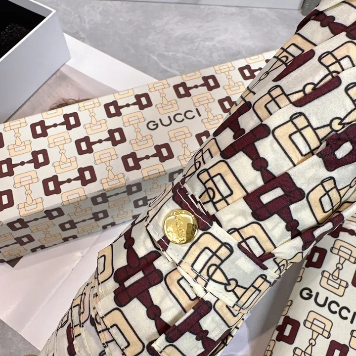 スーパーコピー グッチ 傘