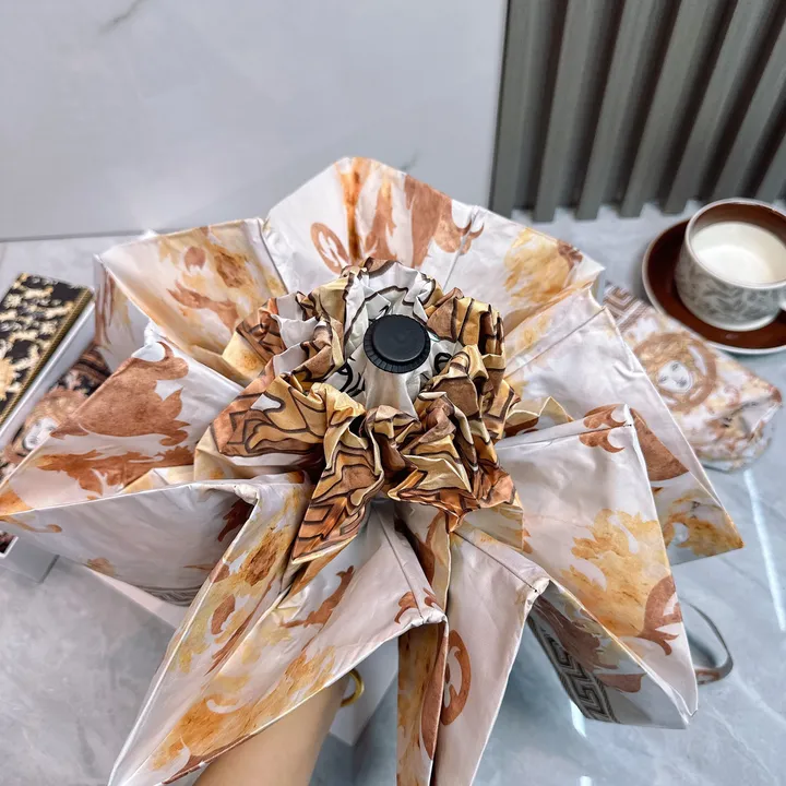 スーパーコピー ヴェルサーチ 傘