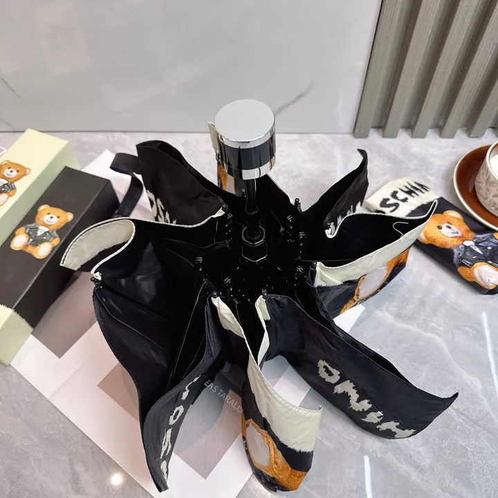 スーパーコピー カウズ 傘