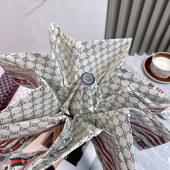 スーパーコピー グッチ 傘