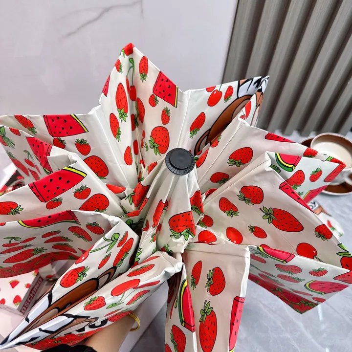 スーパーコピー カウズ 傘