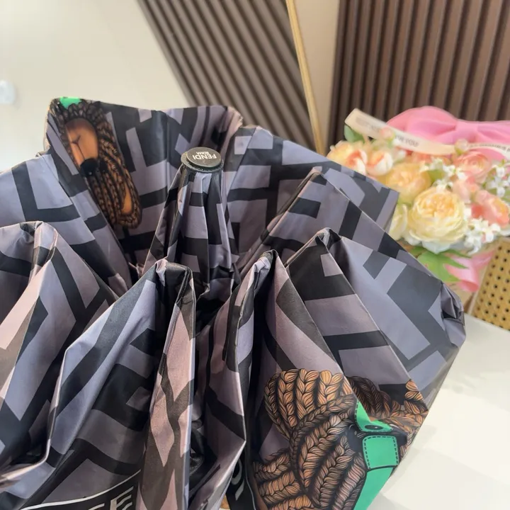 スーパーコピー フェンディ 傘