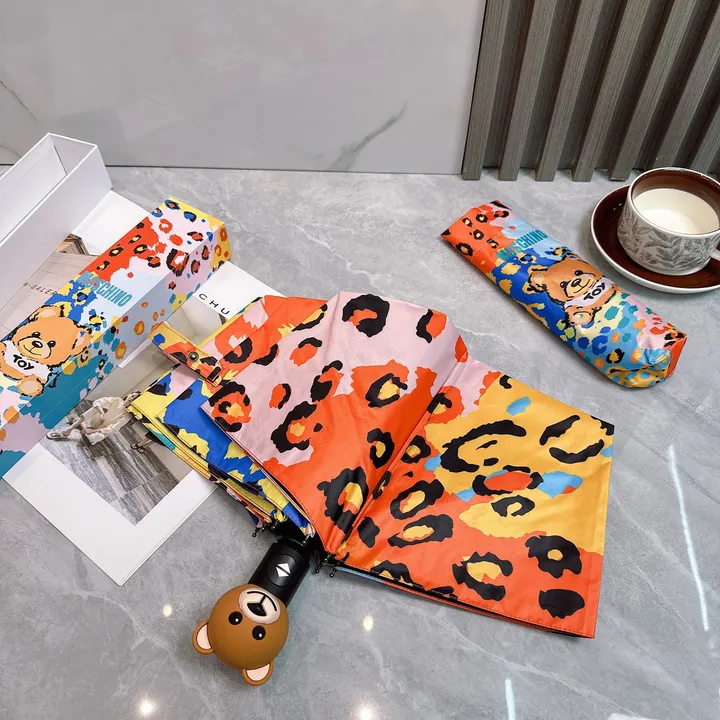 スーパーコピー カウズ 傘