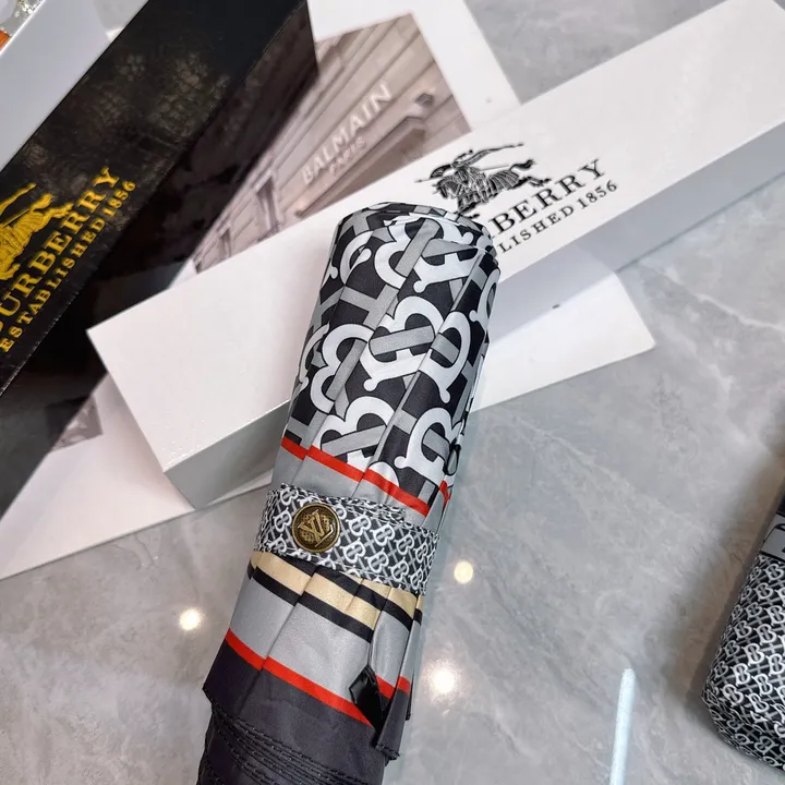 スーパーコピー バレンシアガ 傘