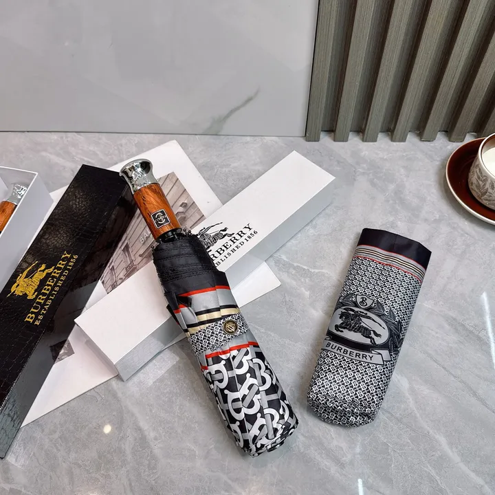 スーパーコピー バレンシアガ 傘