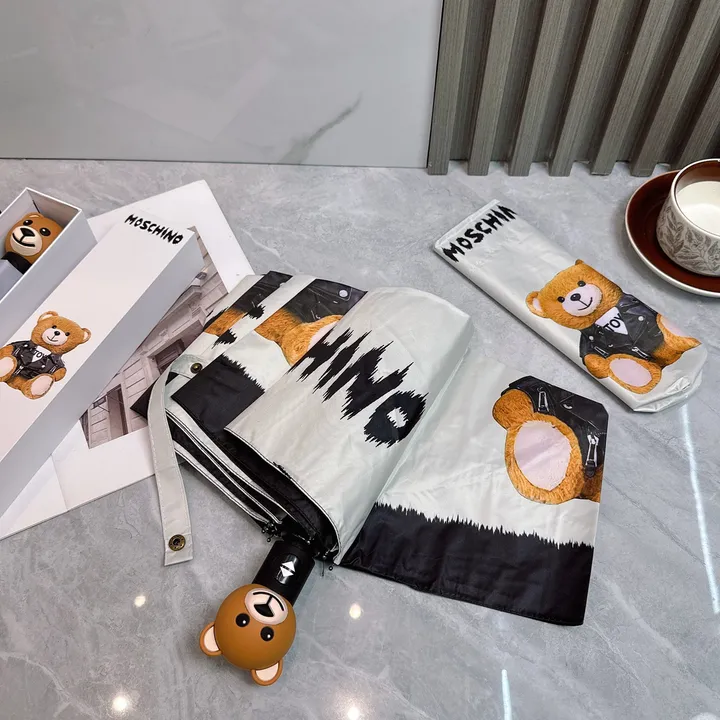 スーパーコピー カウズ 傘