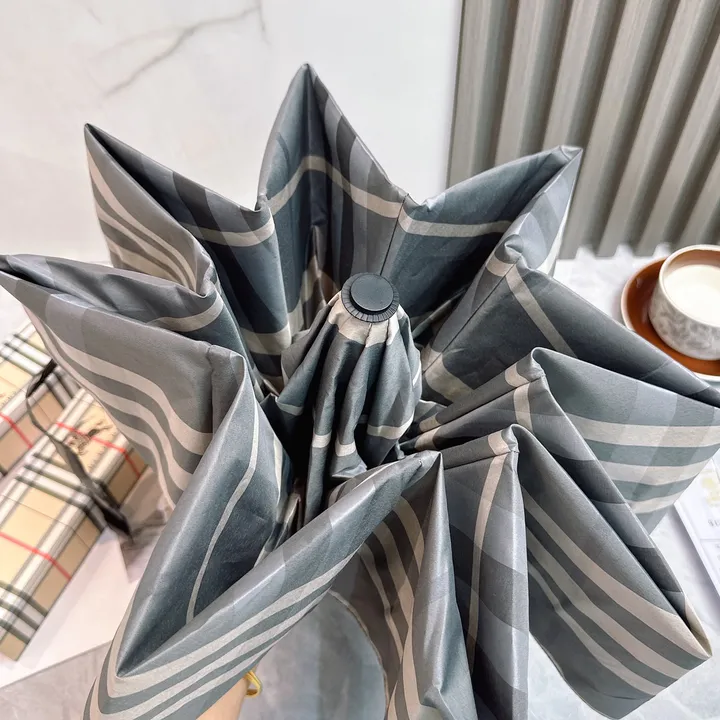 スーパーコピー バレンシアガ 傘