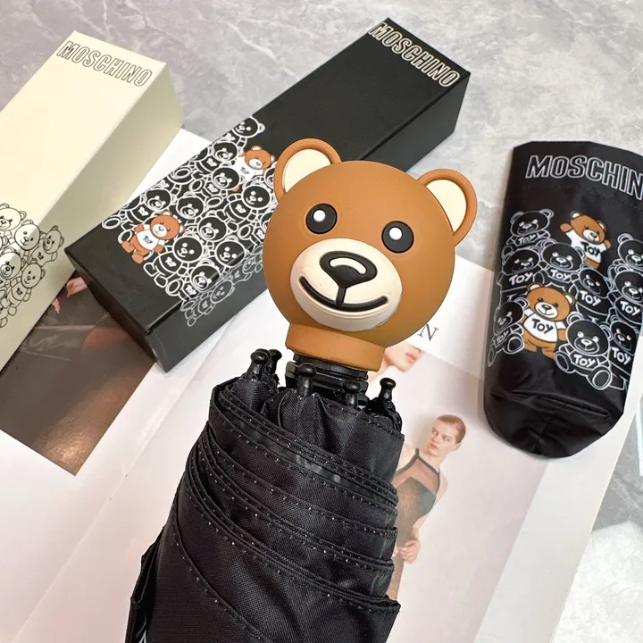 スーパーコピー カウズ 傘