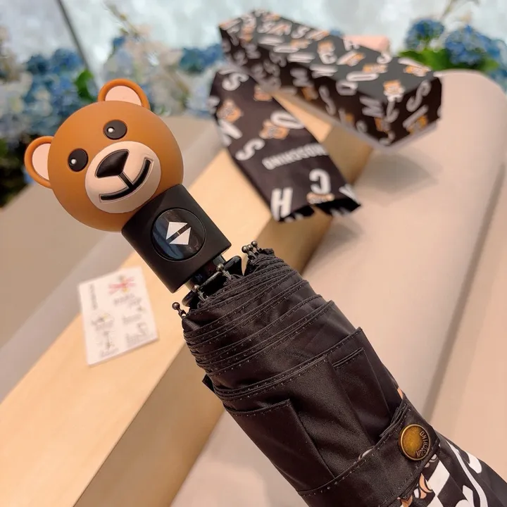 スーパーコピー カウズ 傘