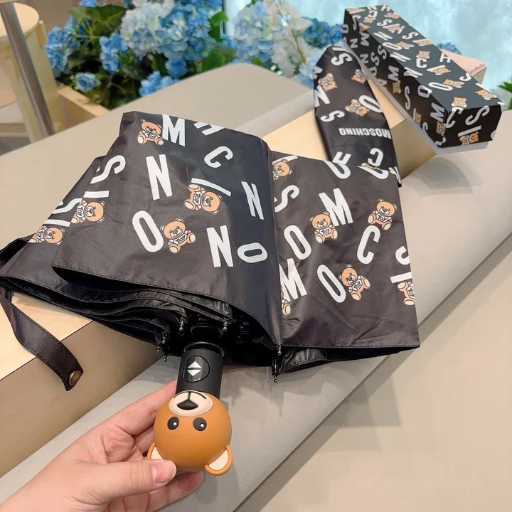 スーパーコピー カウズ 傘