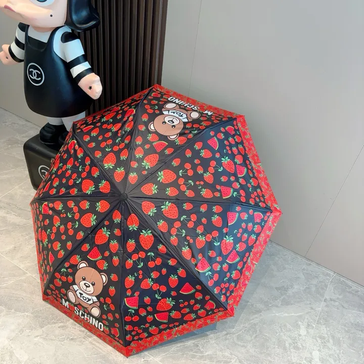 スーパーコピー カウズ 傘