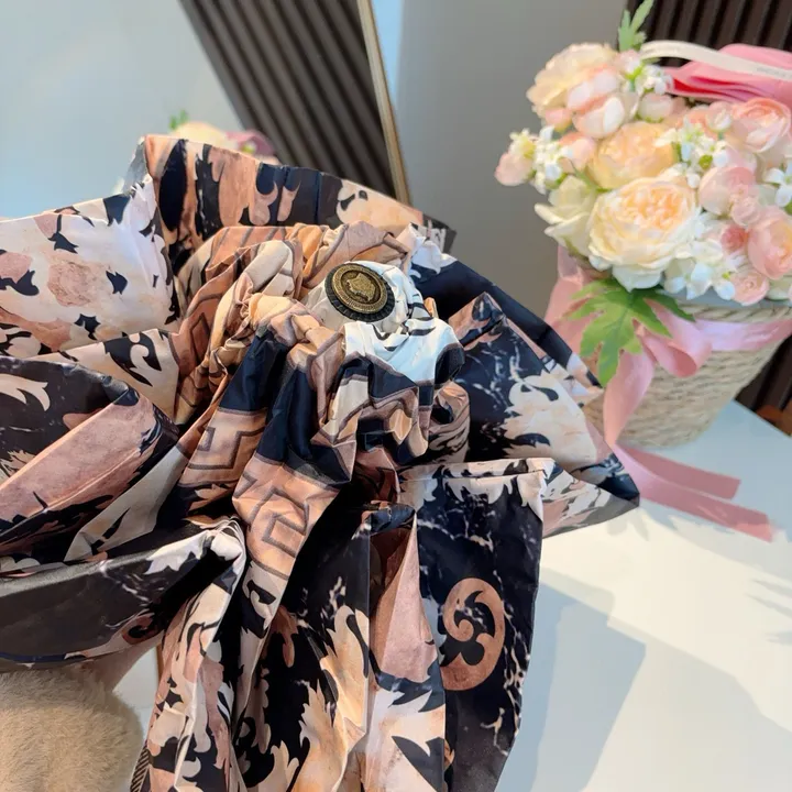 スーパーコピー ヴェルサーチ 傘