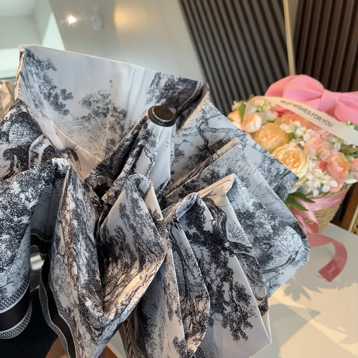 スーパーコピー ディオール 傘