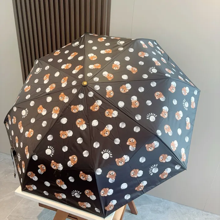 スーパーコピー カウズ 傘