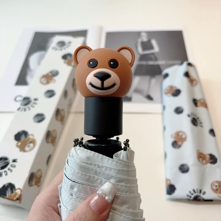 スーパーコピー カウズ 傘