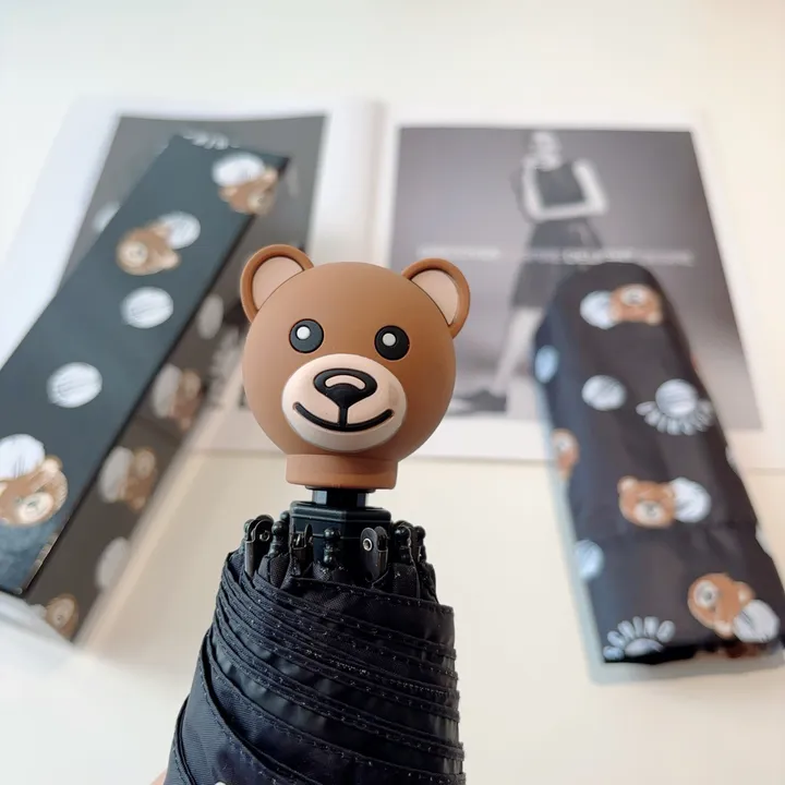 スーパーコピー カウズ 傘